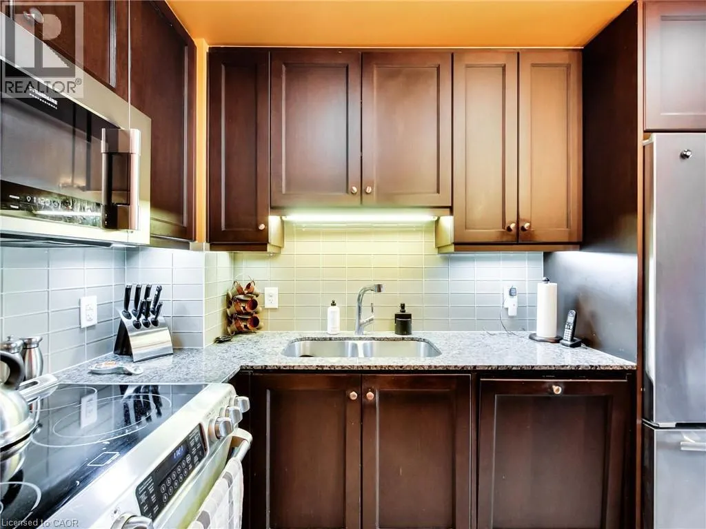 11 BRONTE Road Unit# 306 #306