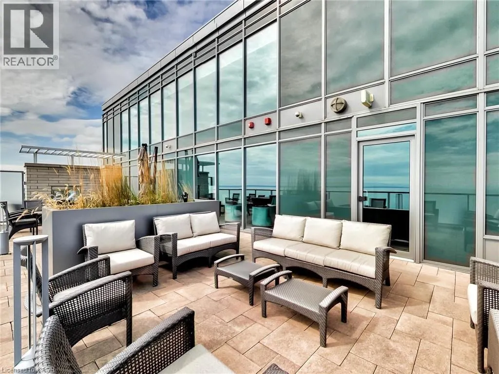 11 BRONTE Road Unit# 306 #306