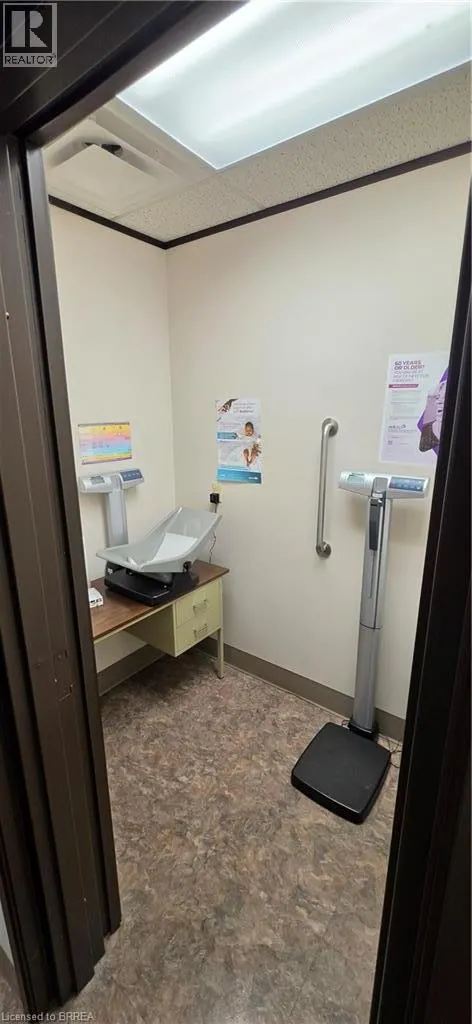 222 FAIRVIEW Drive Unit# 205 #205