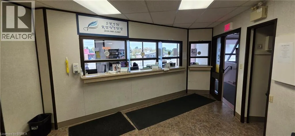 222 FAIRVIEW Drive Unit# 205 #205