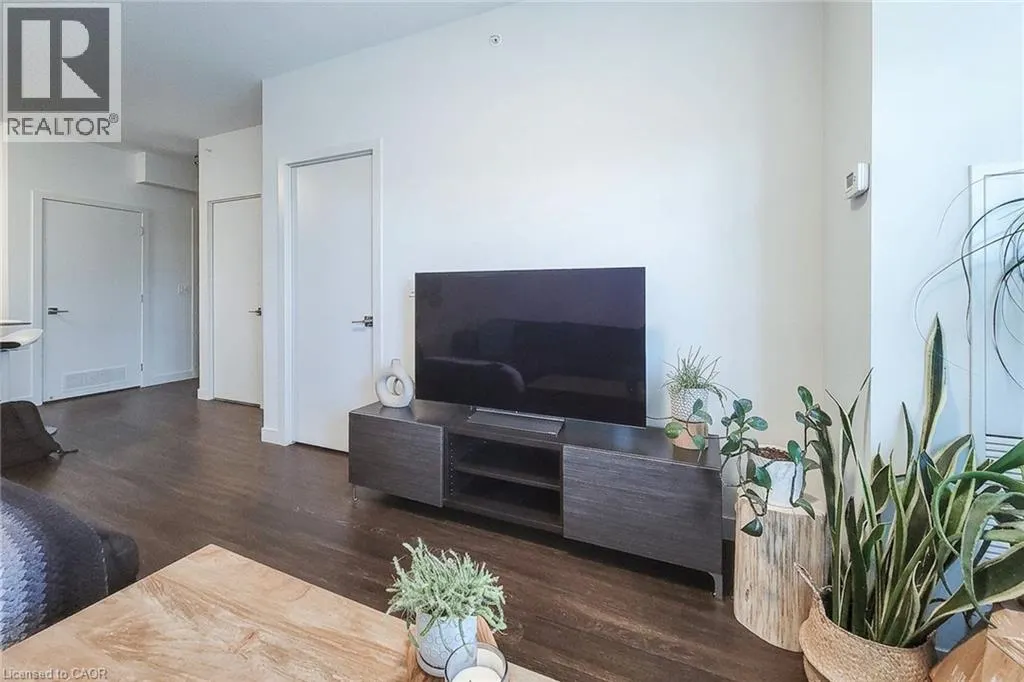 2093 FAIRVIEW Street Unit# 1810 #1810