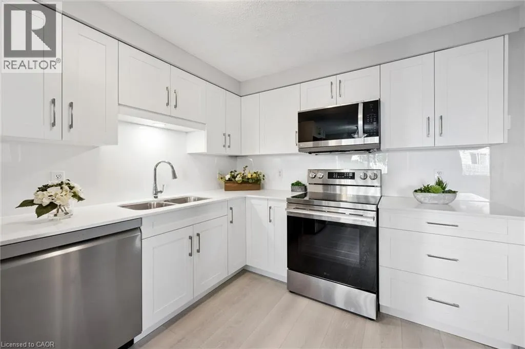 78 FOXGLOVE Crescent