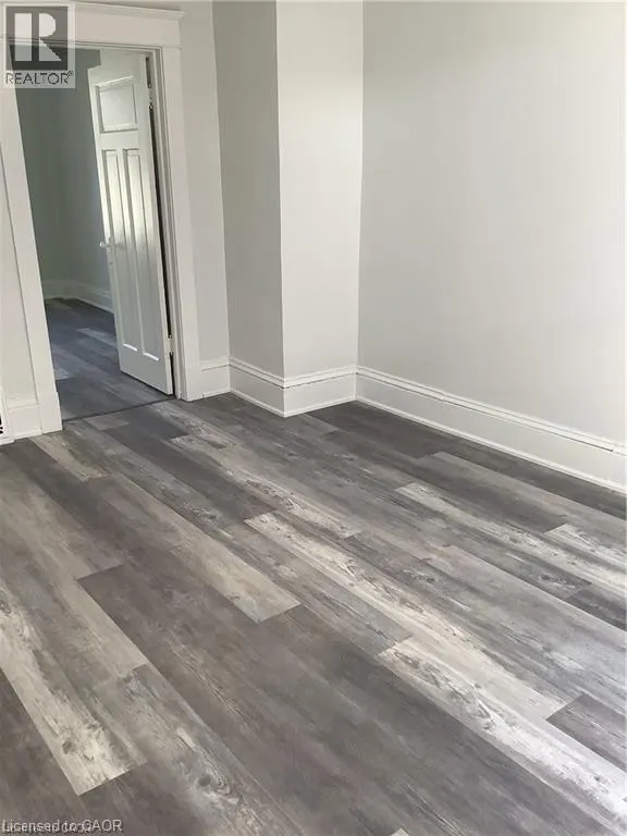 90 KENT Street S Unit# 4 #4