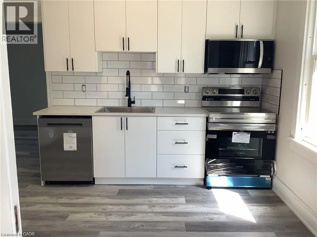 90 KENT Street S Unit# 4 #4