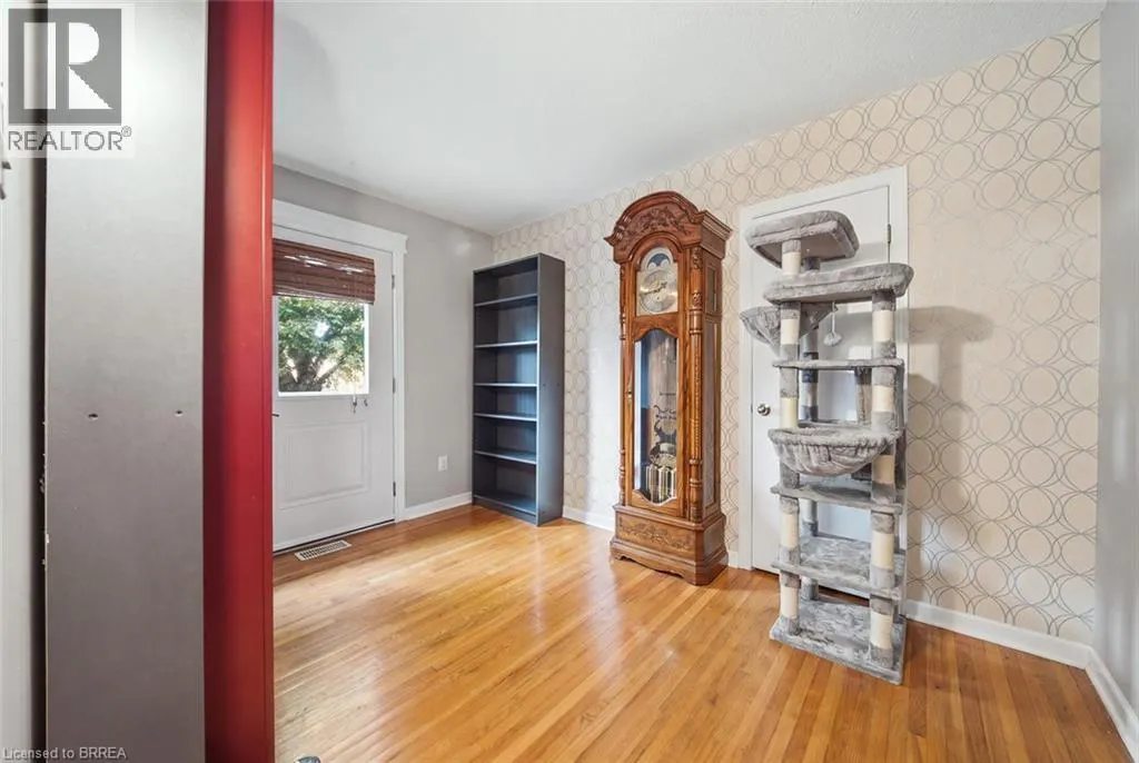 83 FAIRVIEW Drive