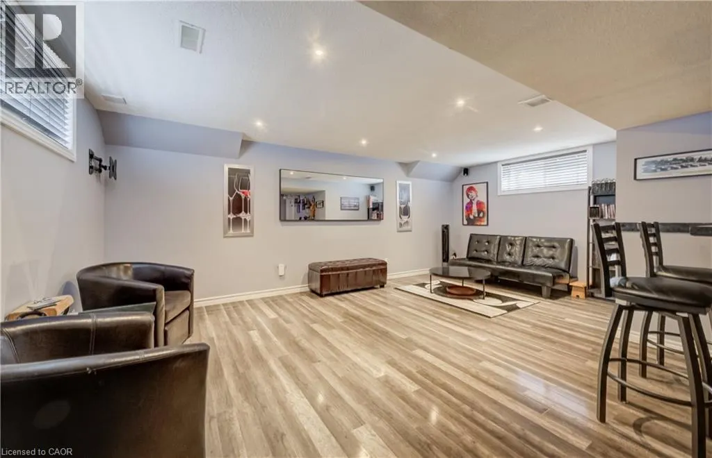 521 SNOWDROP Court