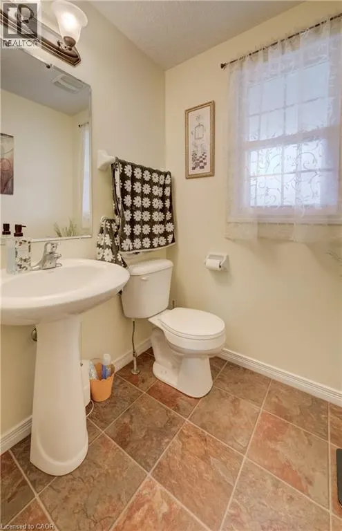 521 SNOWDROP Court