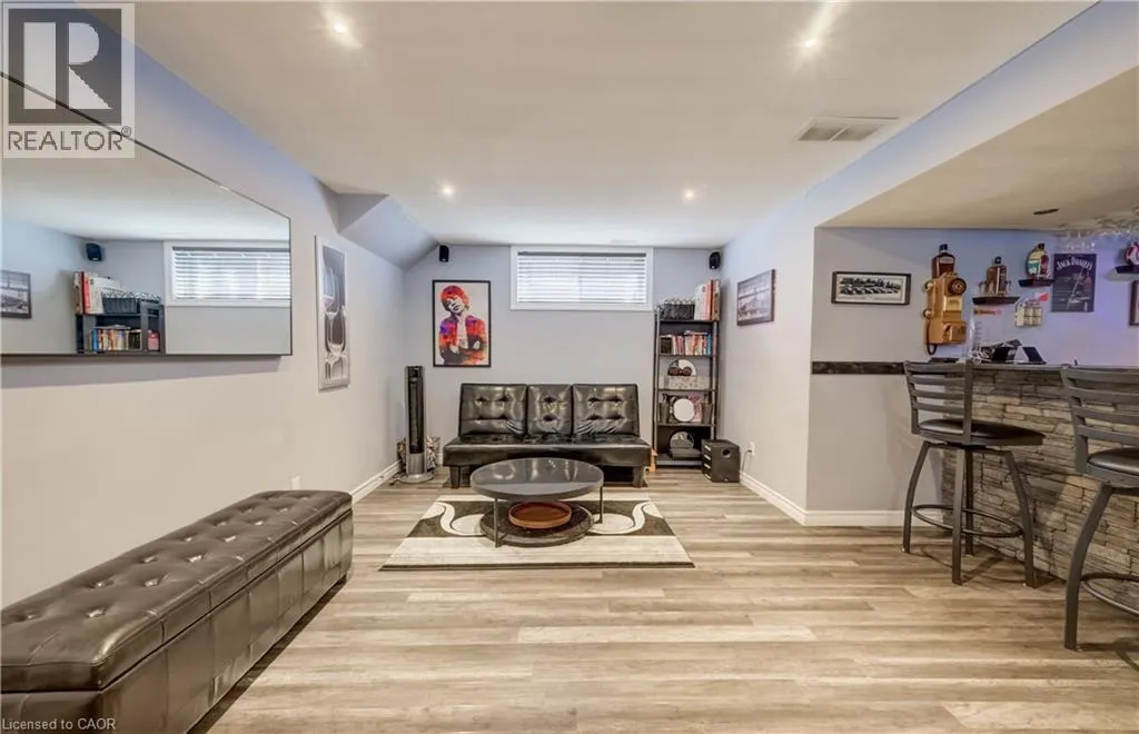 521 SNOWDROP Court