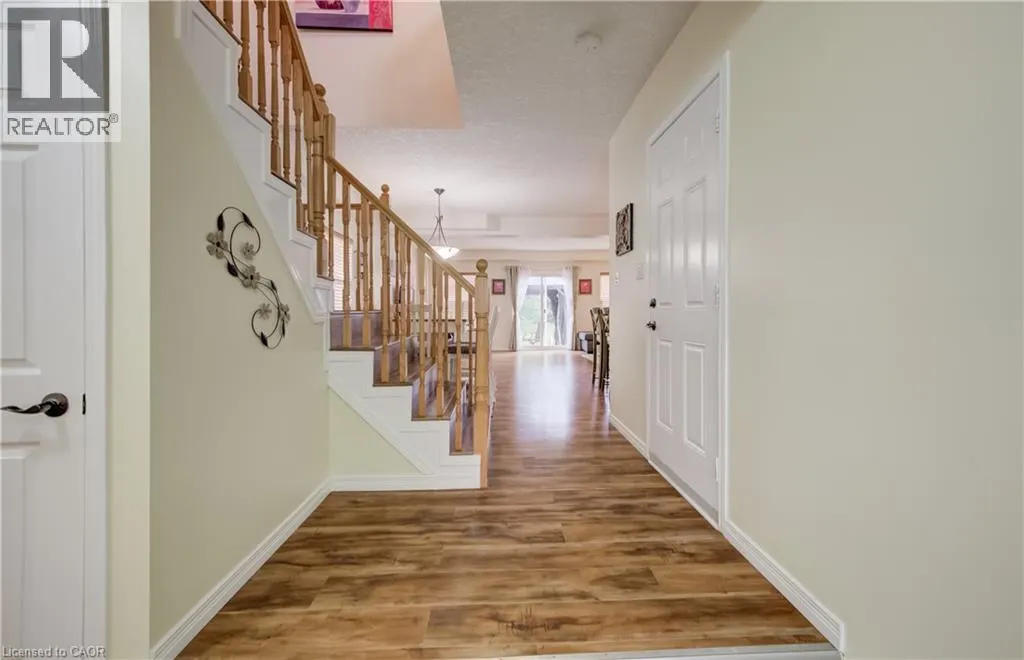 521 SNOWDROP Court