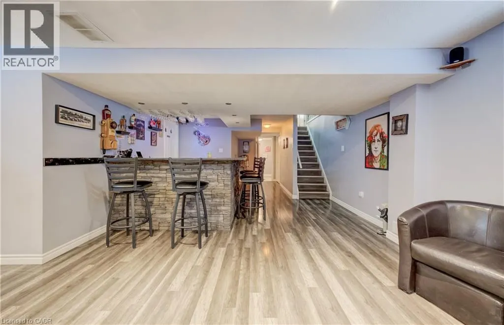 521 SNOWDROP Court