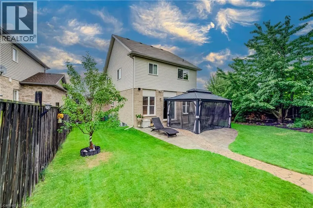 521 SNOWDROP Court