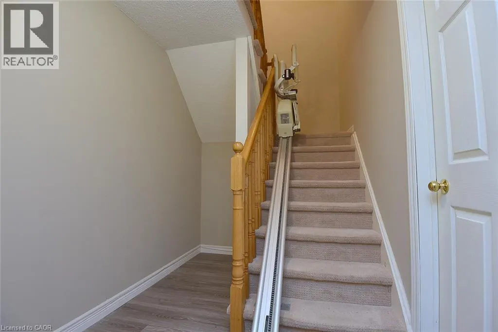 157 SILVERBIRCH Boulevard