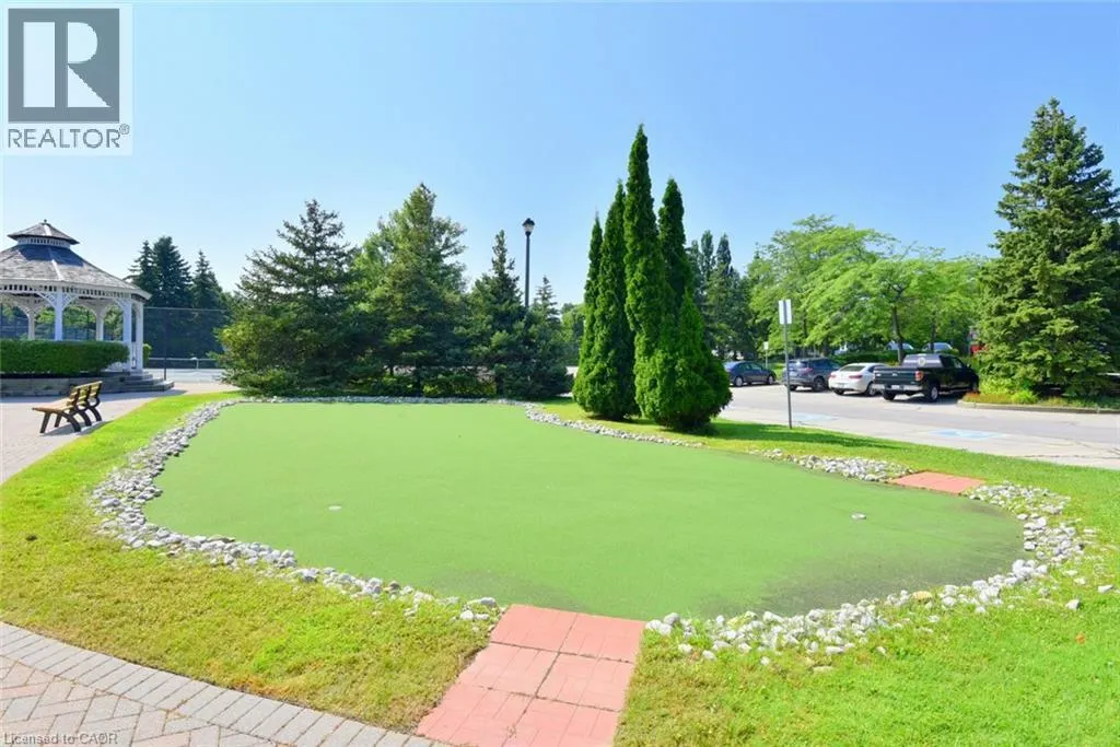 157 SILVERBIRCH Boulevard
