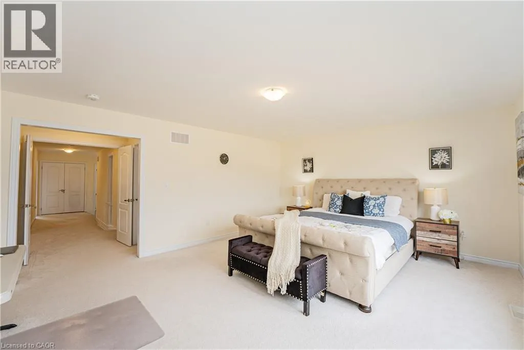 22 OAKTREE Drive