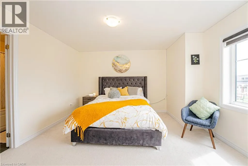 22 OAKTREE Drive