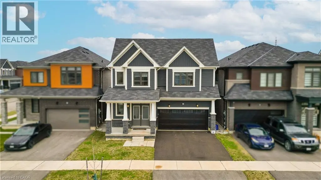 22 OAKTREE Drive