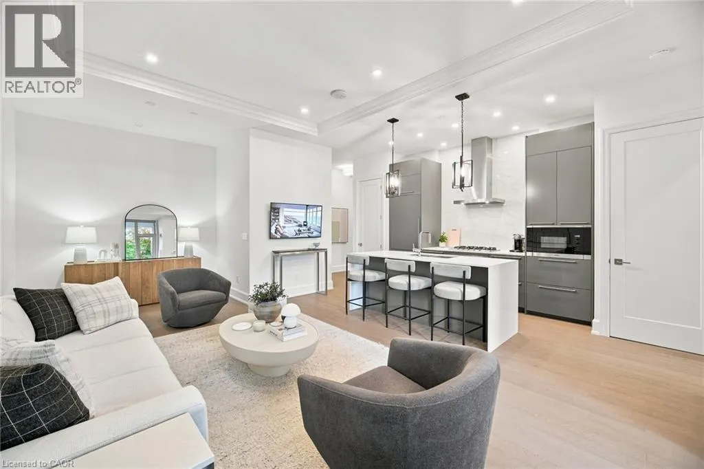1441 ELGIN Street Unit# 106 #106