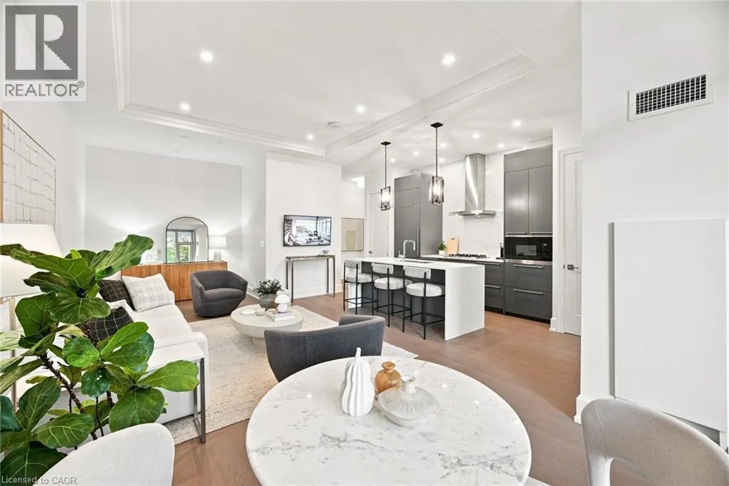 1441 ELGIN Street Unit# 106 #106