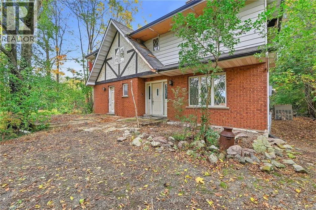 402 ROCK CHAPEL Road