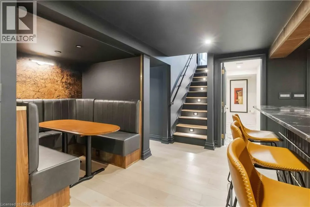 8 TUTELA HEIGHTS Road