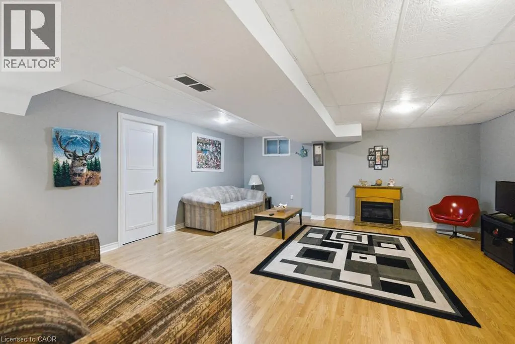 34 SOUTHBROOK Drive Unit# 7 #7
