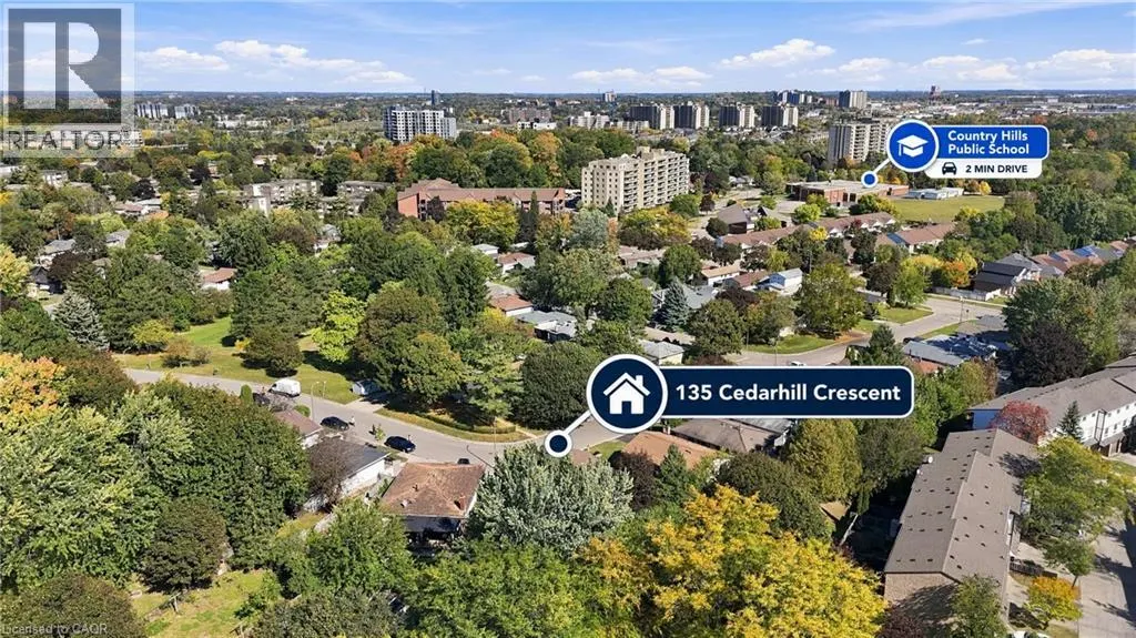 135 CEDARHILL Crescent