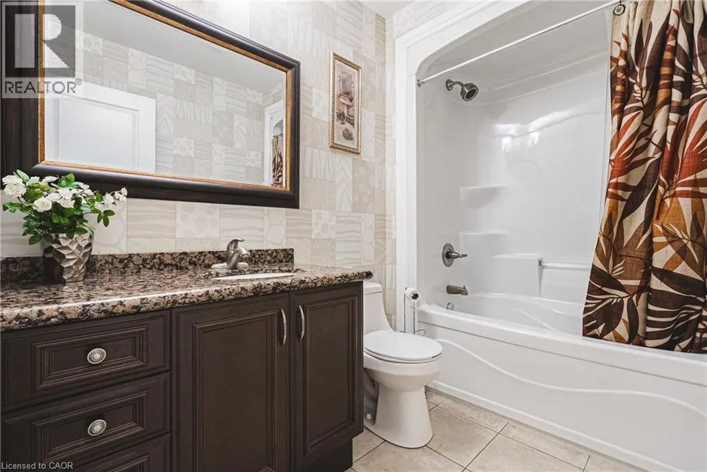137 PINEHILL Drive