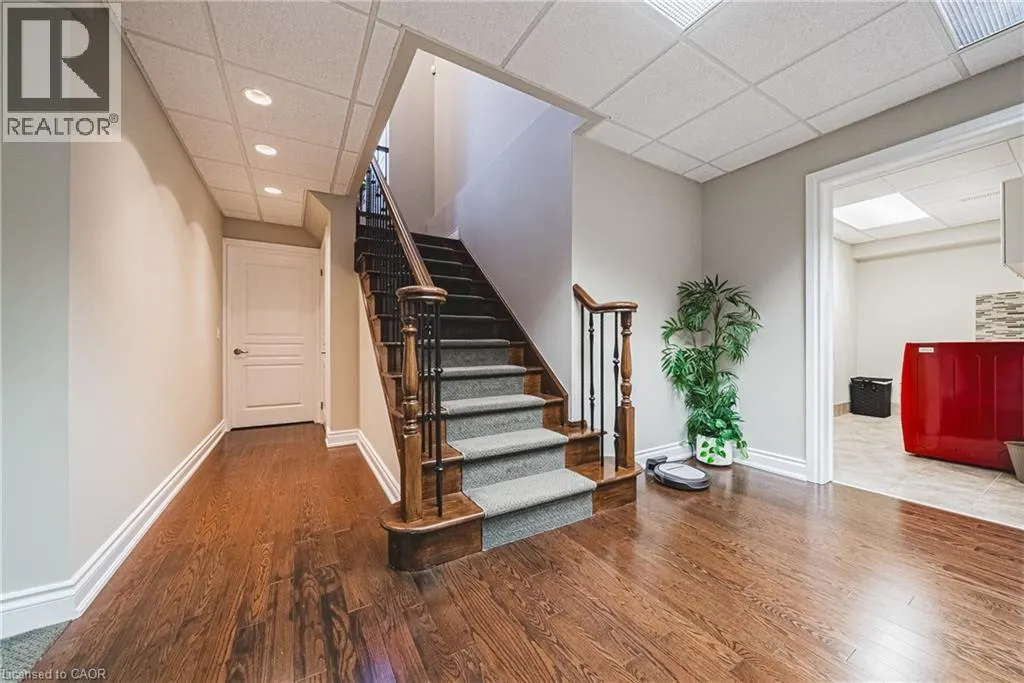 137 PINEHILL Drive