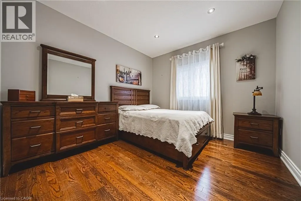 137 PINEHILL Drive
