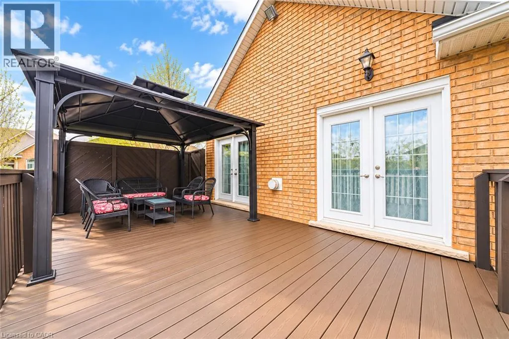137 PINEHILL Drive