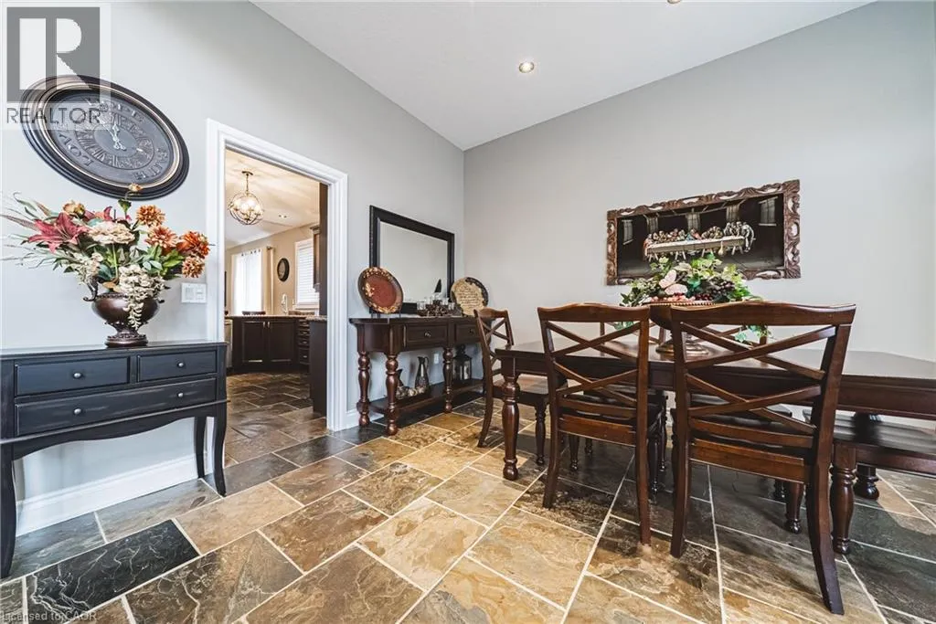 137 PINEHILL Drive