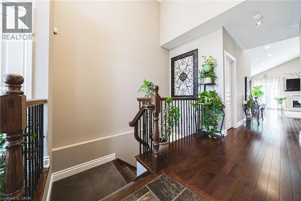 137 PINEHILL Drive