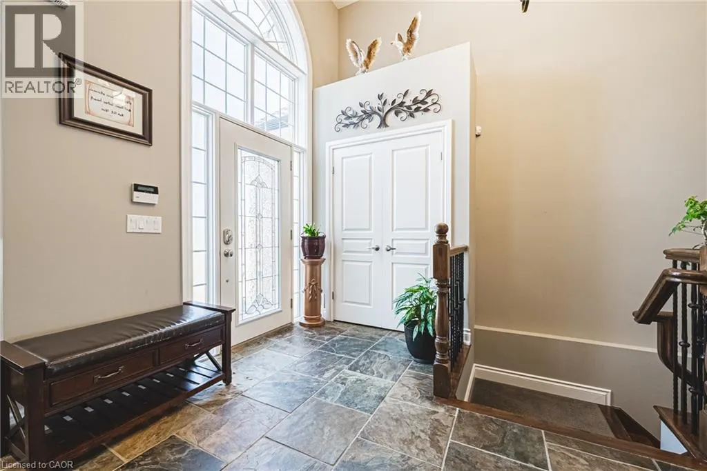 137 PINEHILL Drive