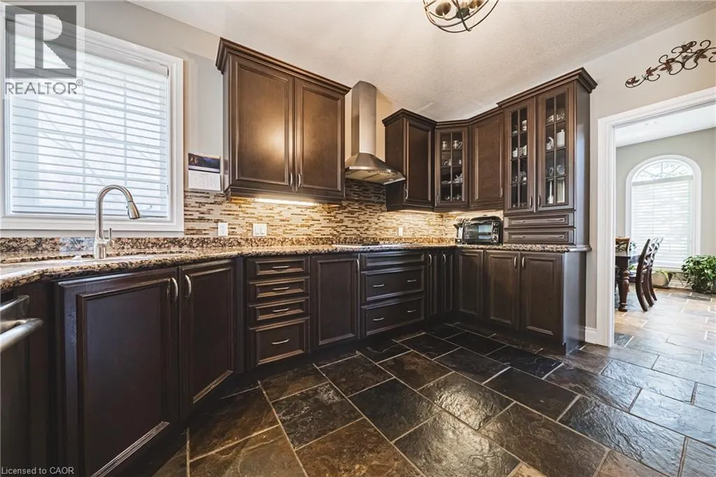 137 PINEHILL Drive