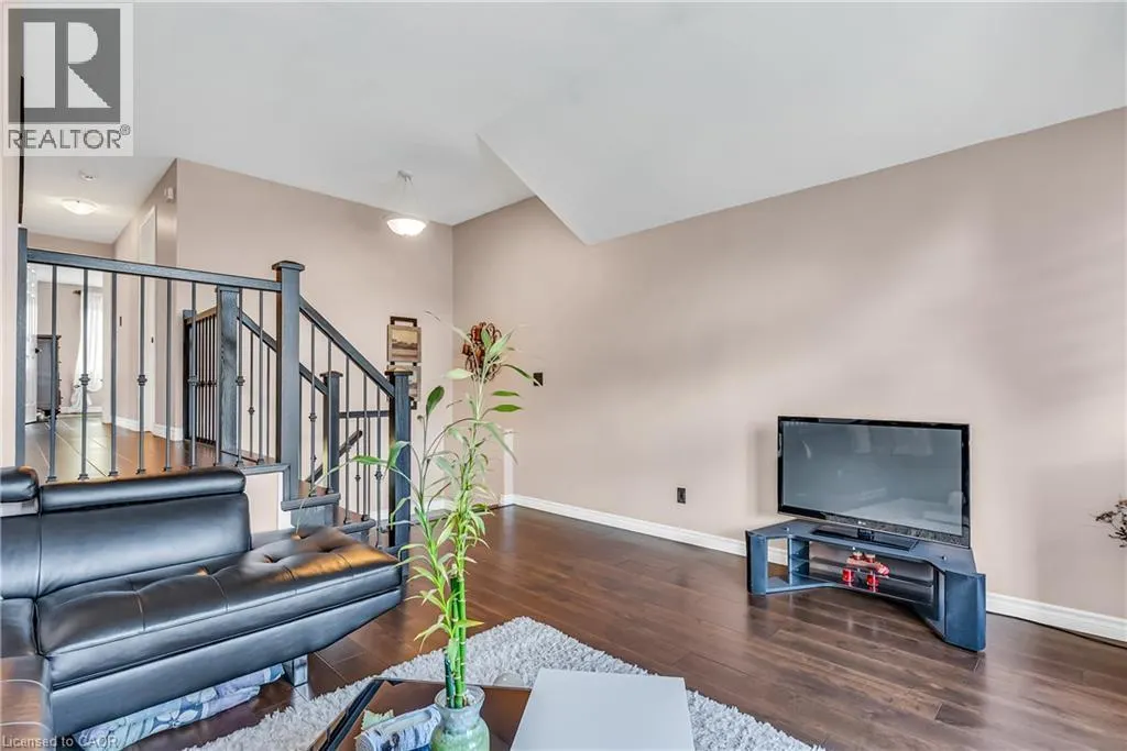 193 MOUNTAIN LAUREL Crescent