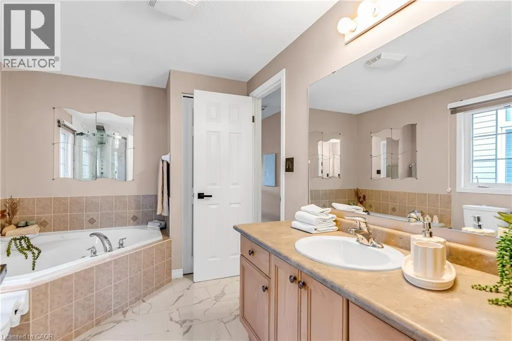 193 MOUNTAIN LAUREL Crescent