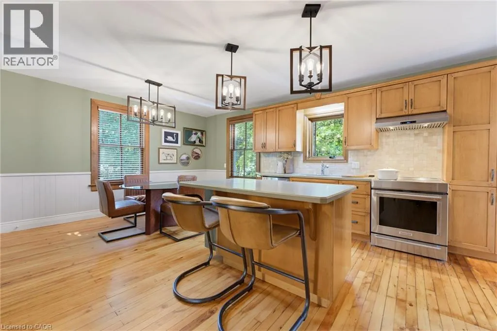 212 8TH CONCESSION Road E