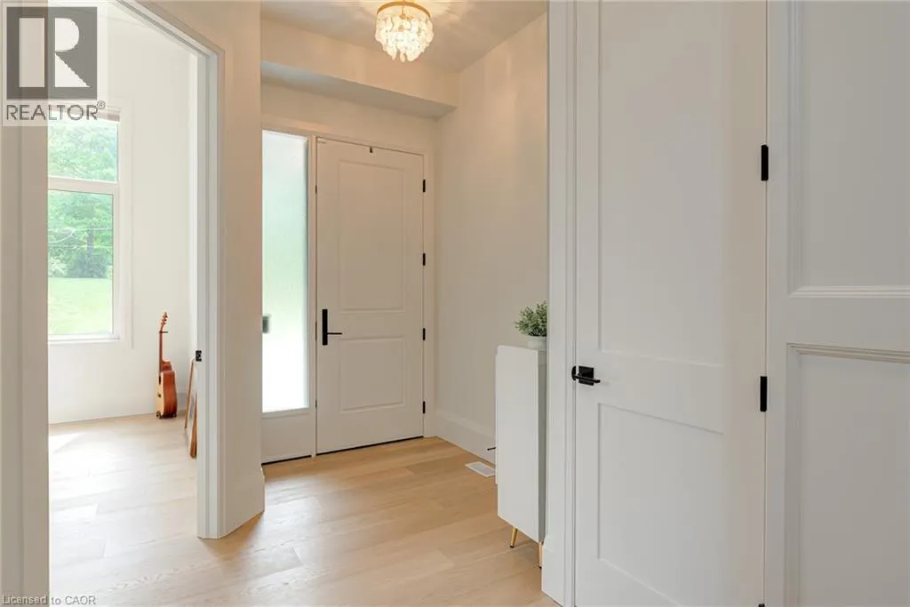 90 MARGARET Avenue N Unit# A #A