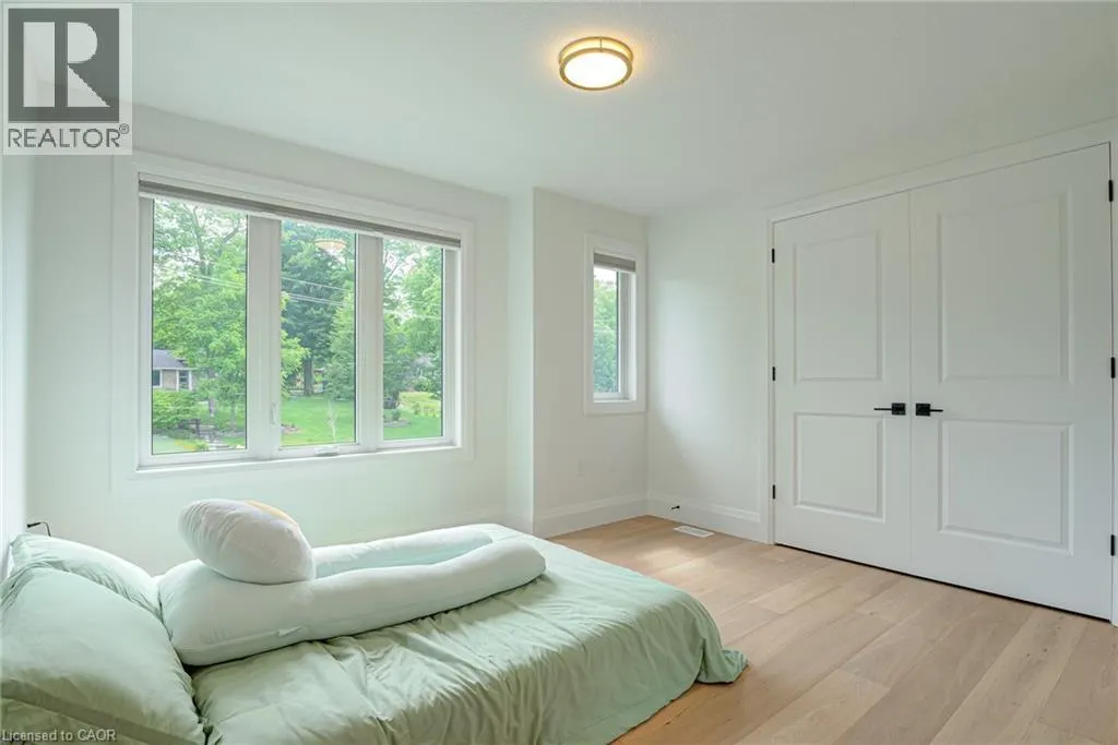 90 MARGARET Avenue N Unit# A #A