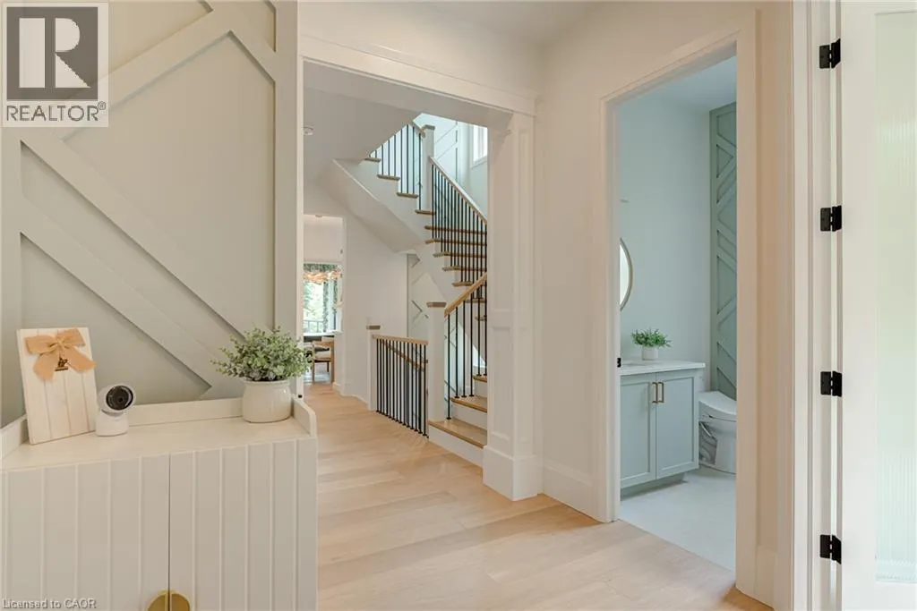 90 MARGARET Avenue N Unit# A #A