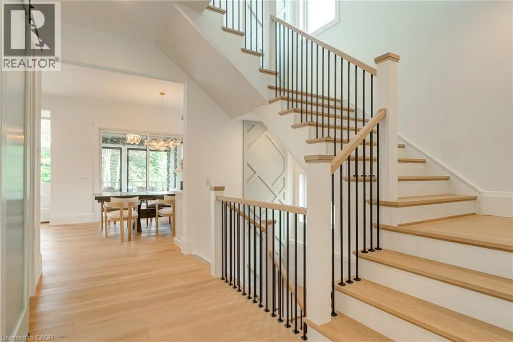 90 MARGARET Avenue N Unit# A #A