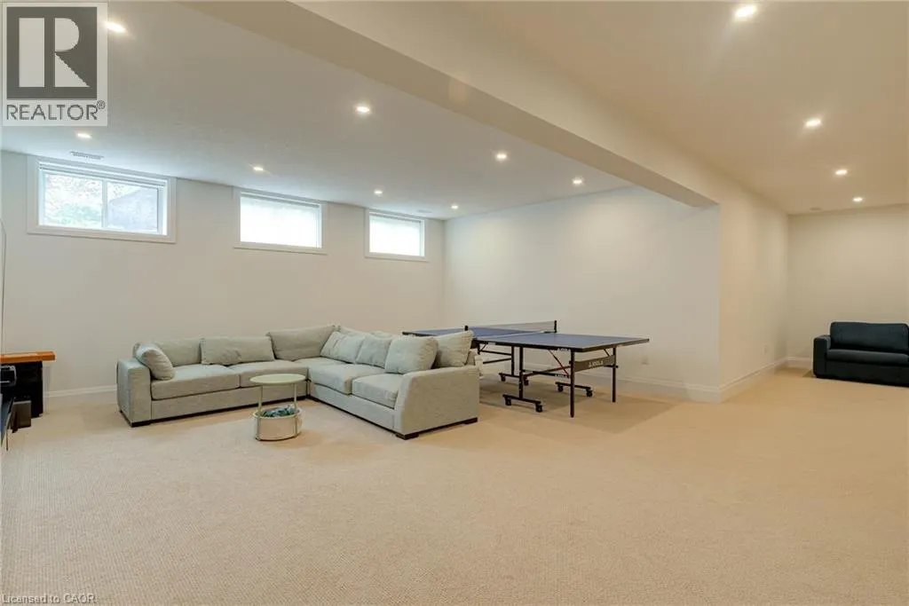 90 MARGARET Avenue N Unit# A #A
