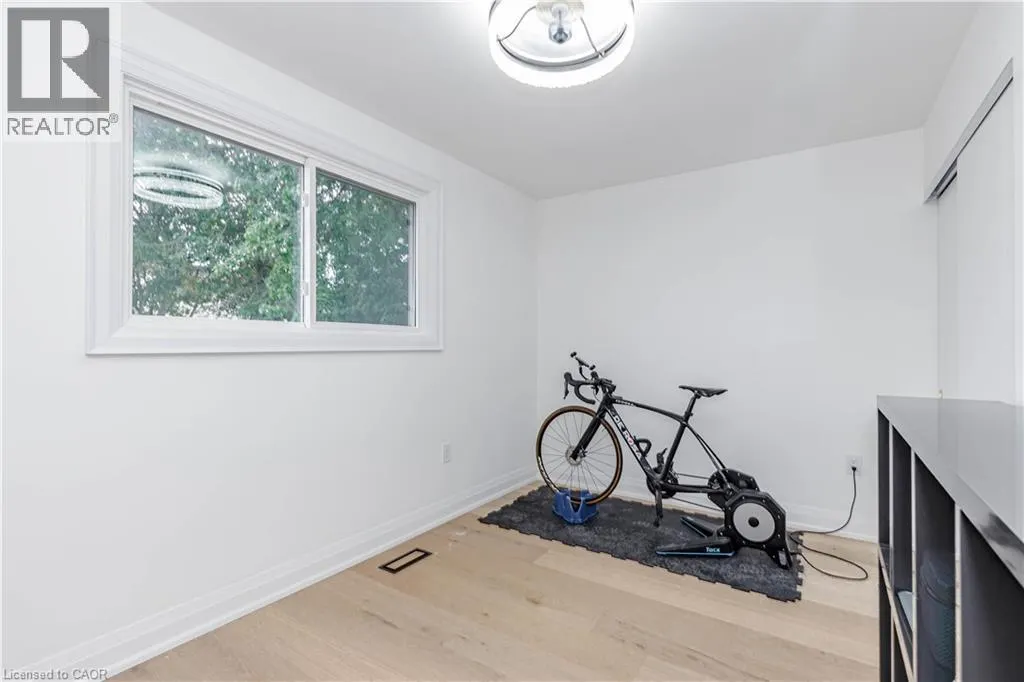 2358 ARNOLD Crescent
