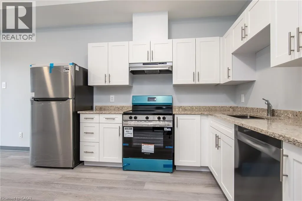 10 QUEEN Street Unit# 203 #203