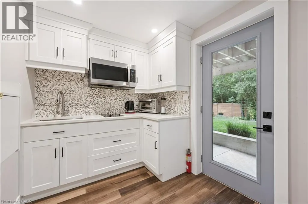 41 WESTRA Drive