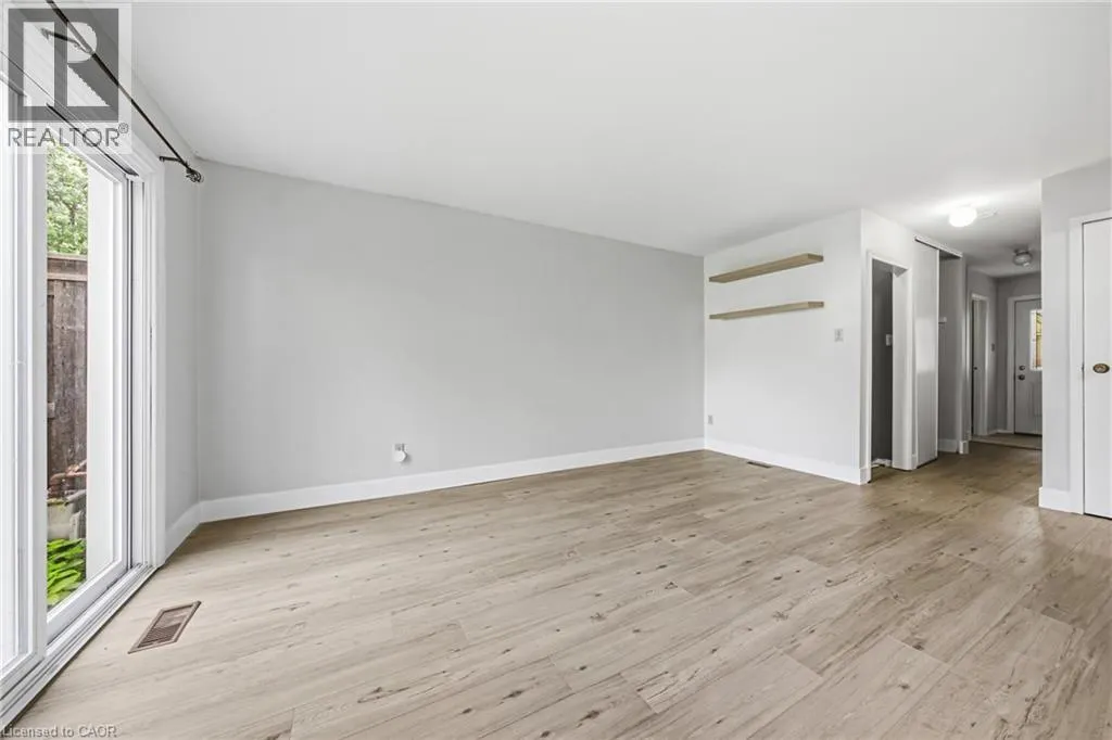 564 SHERATON Road Unit# 14 #14