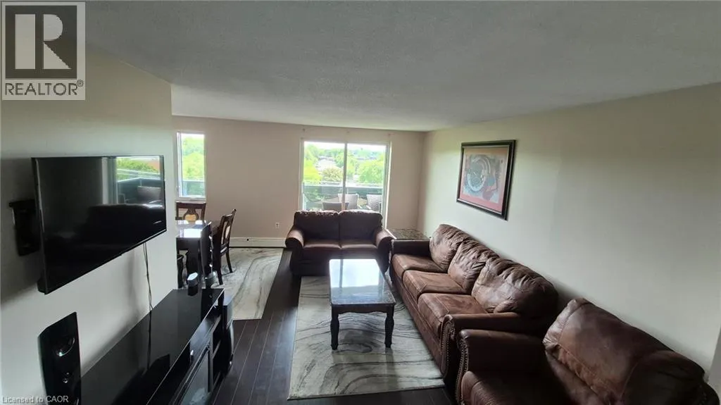 279 CHANDLER Drive Unit# 706 #706