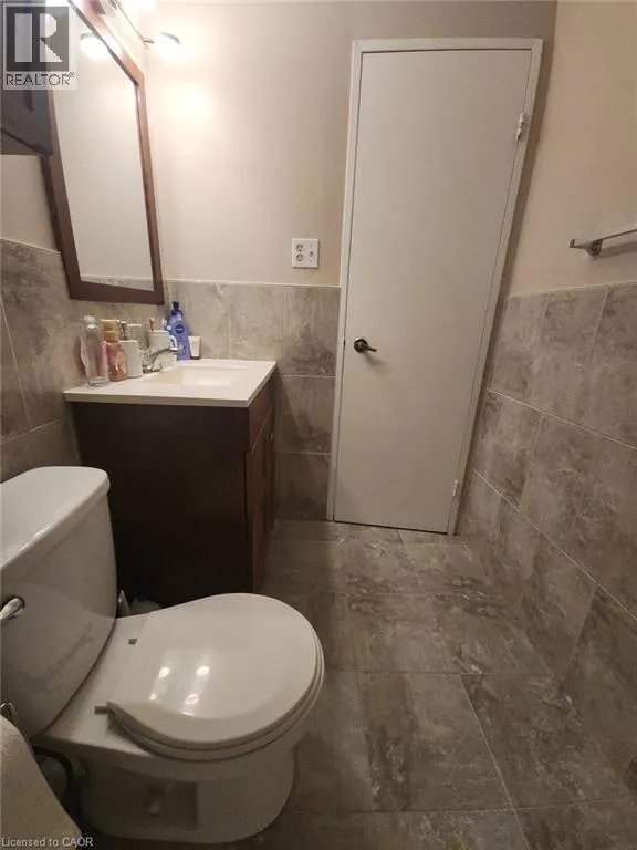 279 CHANDLER Drive Unit# 706 #706