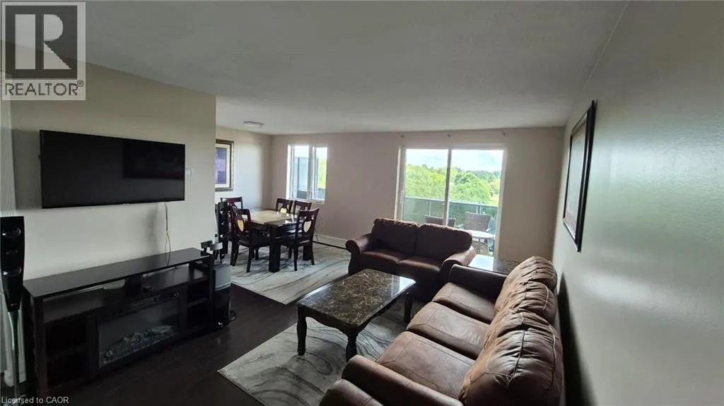 279 CHANDLER Drive Unit# 706 #706