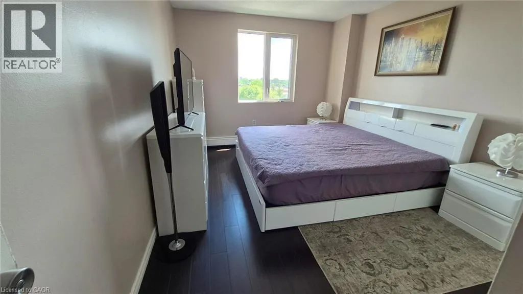 279 CHANDLER Drive Unit# 706 #706